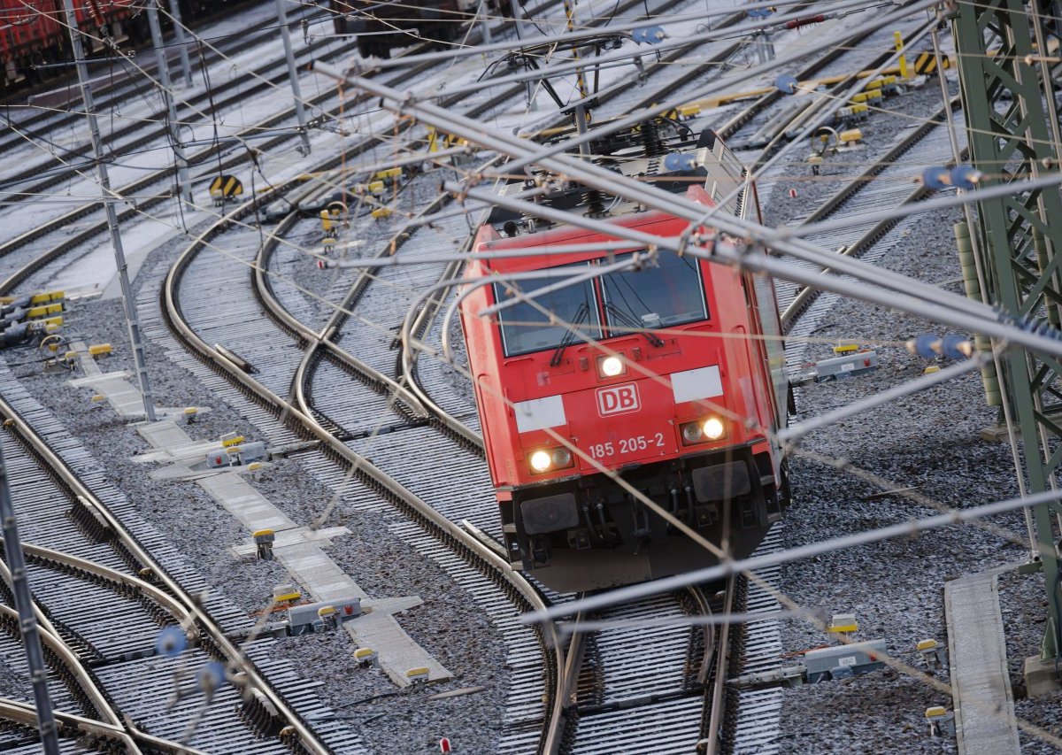 Deutsche Bahn.jpg