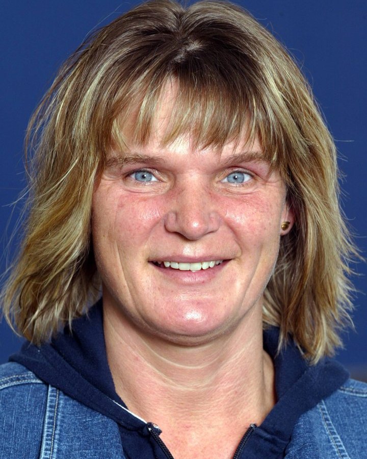 Olympiasiegerin Andrea Pollack.jpg