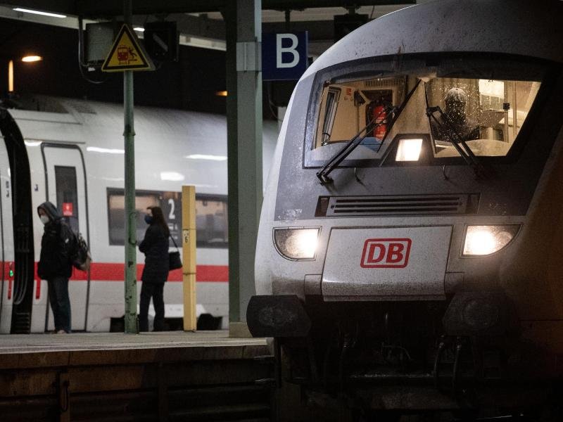 Bahn: Mehr Reisehelfer An Ostern Und Plan Gegen Funklöcher - DerWesten.de