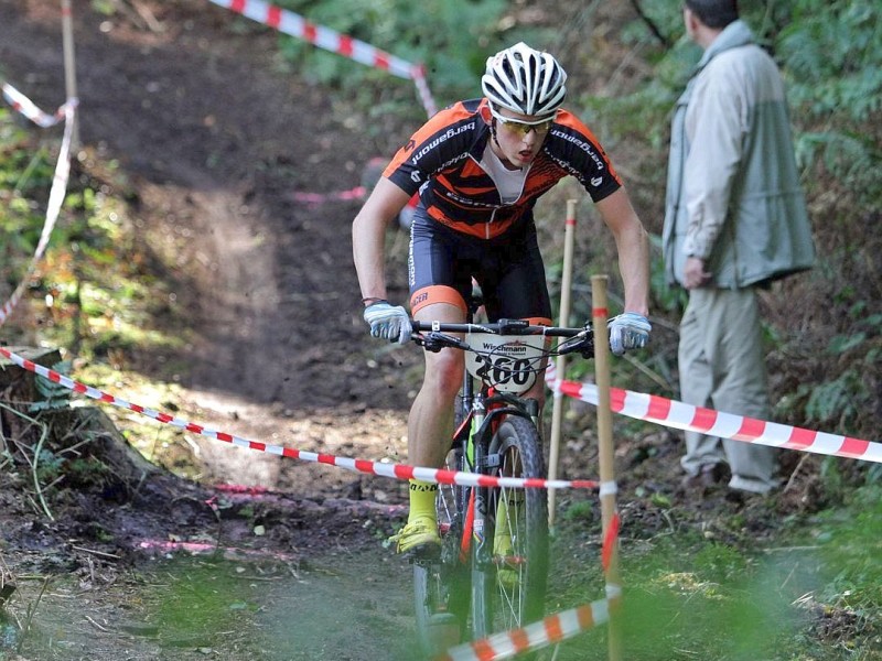 Mountainbike , Finale um den NRW Cup am 30.09.2012 in Haltern am Dachsberg.  Ben Zwiehoff ( Bergamont )Foto: Gerhard Schypulla WAZ FotoPool