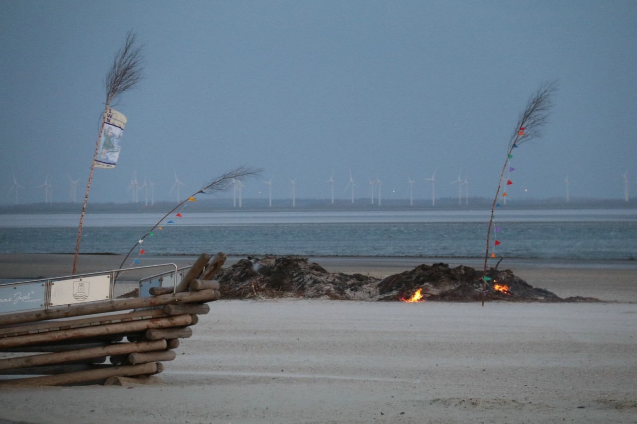 Urlaub an der Nordsee: Statt des gemeldeten Flächenbrands, fanden die Einsatzkräfte der Feuerwehr DAS vor.