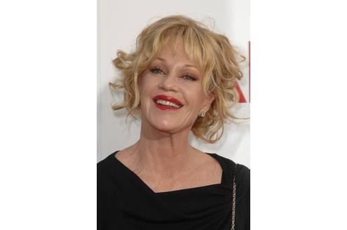 Ähnliche Frisur und ebenfalls mit dem Skalpell aufgehübscht: Melanie Griffith.