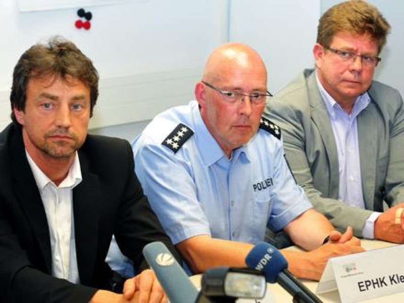 Kriminalhauptkommissar Oliver Petrosch (r.), Hauptkommissar Bernd Kleine (Mitte) und Kriminalhauptkommissar Frank Uwe-Beenß (l.), gleichzeitig Opferschutzbeauftragter.