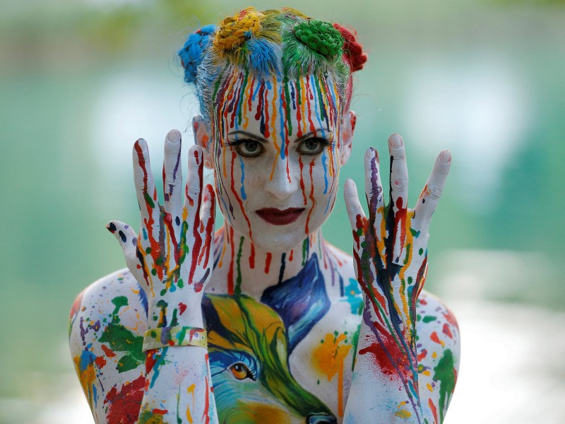 In Workshops konnten sich die Besucher selbst im Bodypainting versuchen.