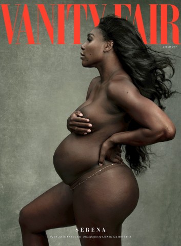 Das Titelbild der jüngsten Ausgabe des US-Magazins „Vanity Fair“: Star-Fotografin Annie Leibovitz inszenierte Star-Athletin Serena Williams..