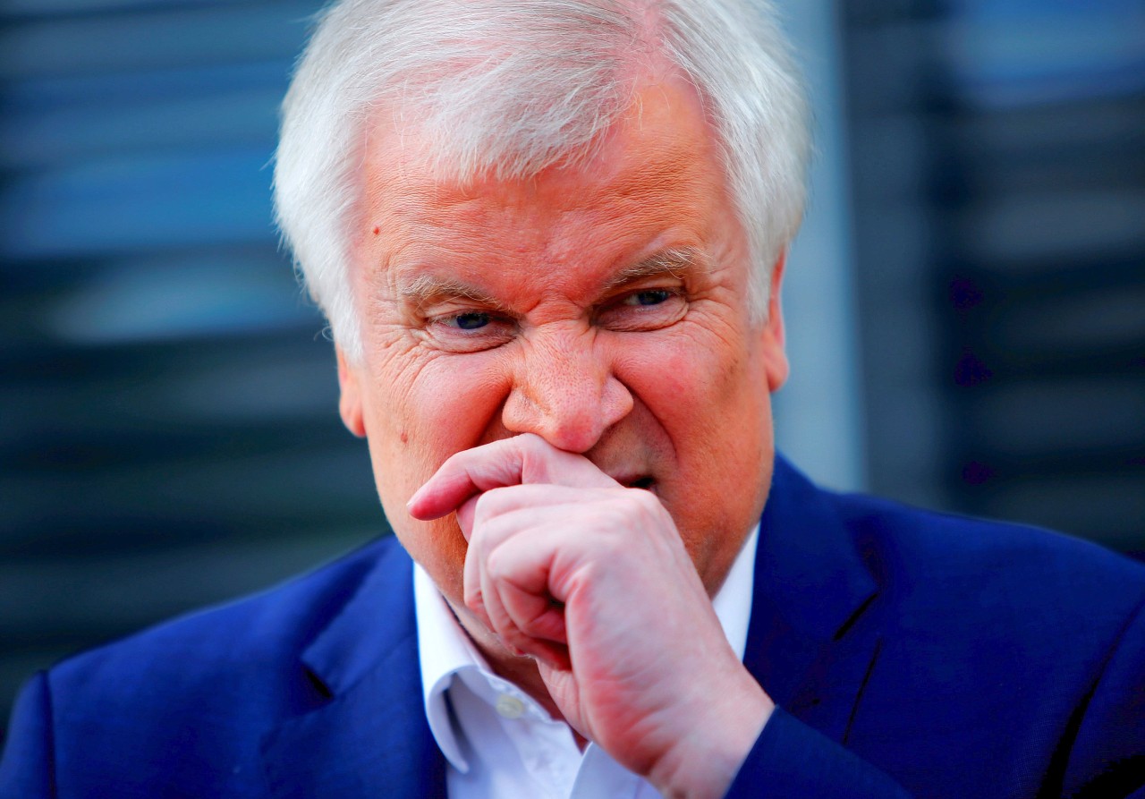 Horst Seehofer hat keinen Wehrdienst geleistet. 