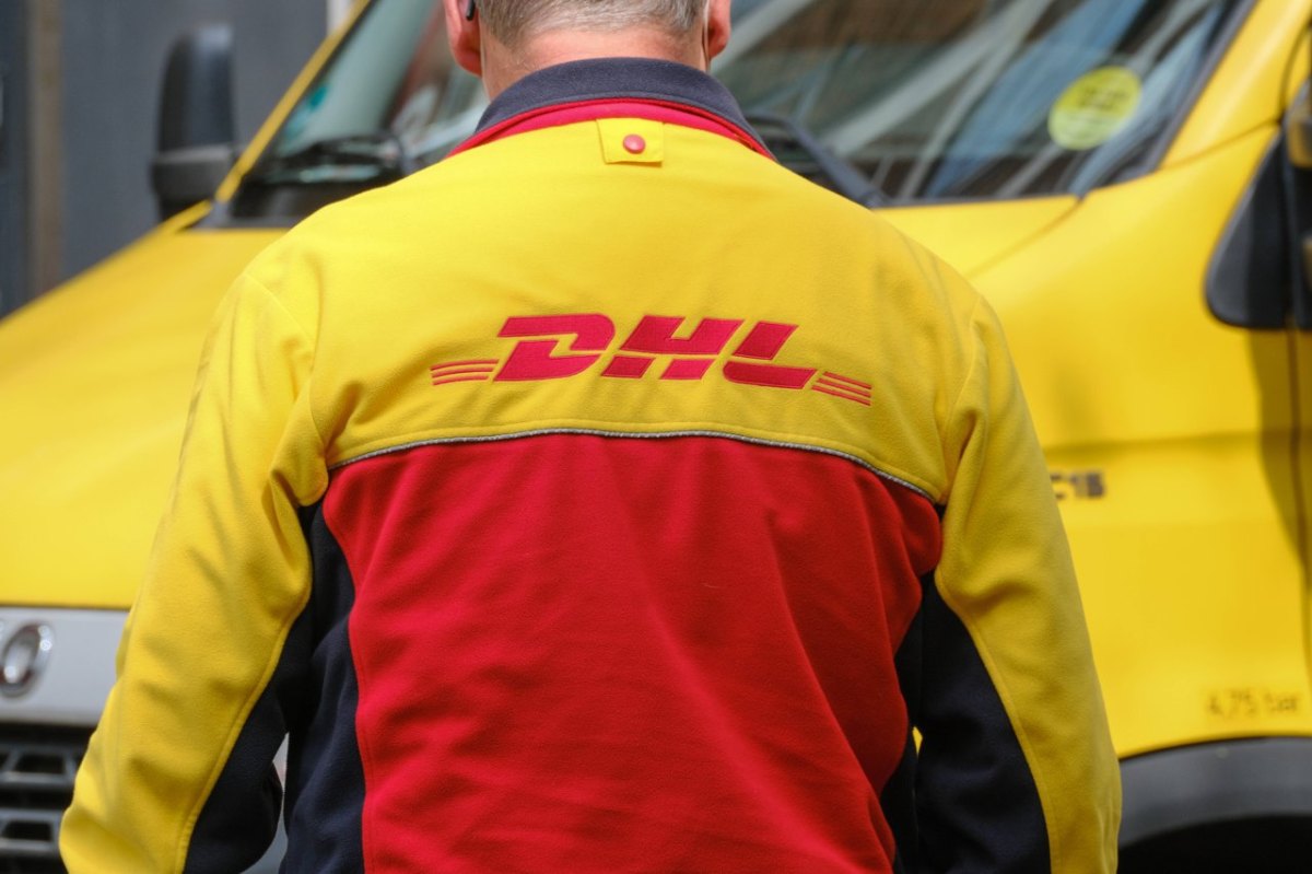 DHL.jpg