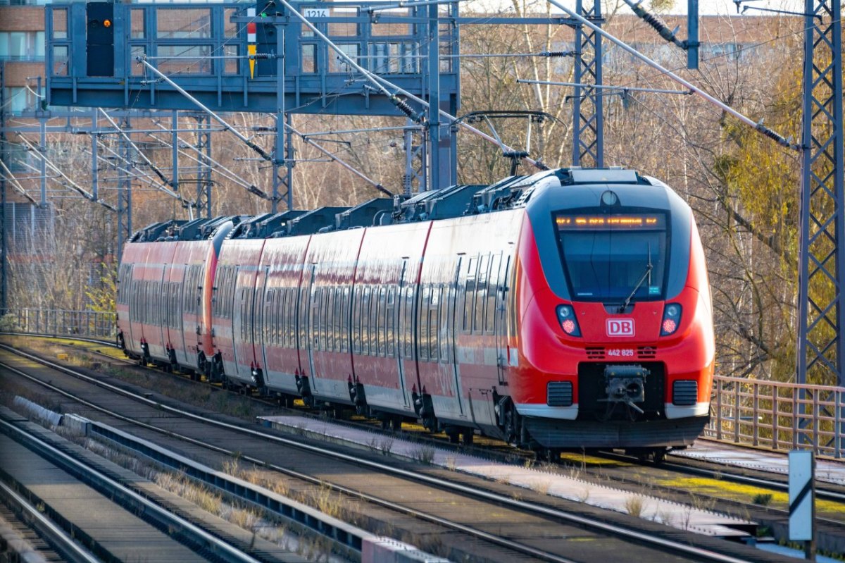 Deutsche Bahn Berlin (imago RÃ¼diger WÃ¶lk).jpg