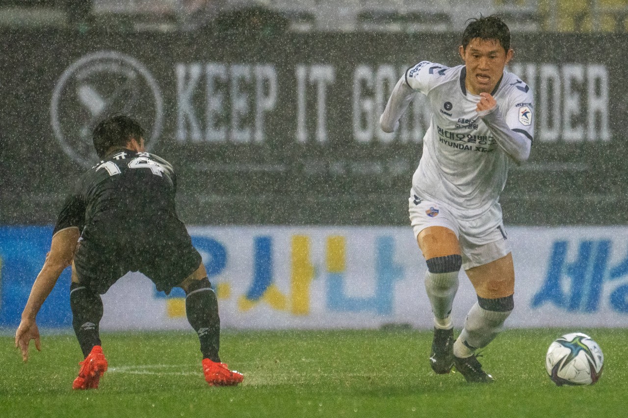 Dong-Gyeong Lee wird mit dem FC Schalke 04 in Verbindung gebracht.