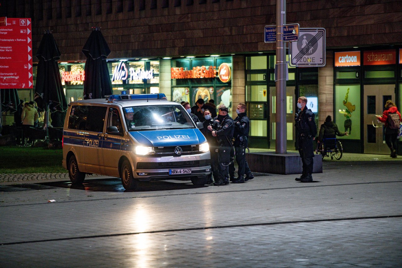 Essen: Treibt Eine Neue Bande Ihr Unwesen? Polizei Warnt Eindringlich ...