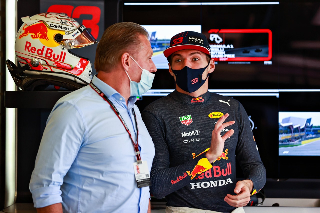 Max Verstappens Vater Jos erhebt schwere Vorwürfe.