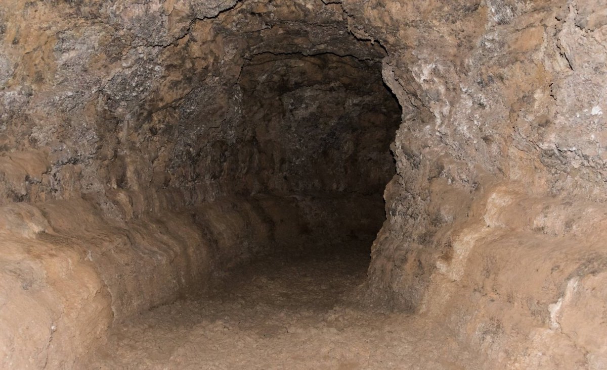 Höhle.jpg