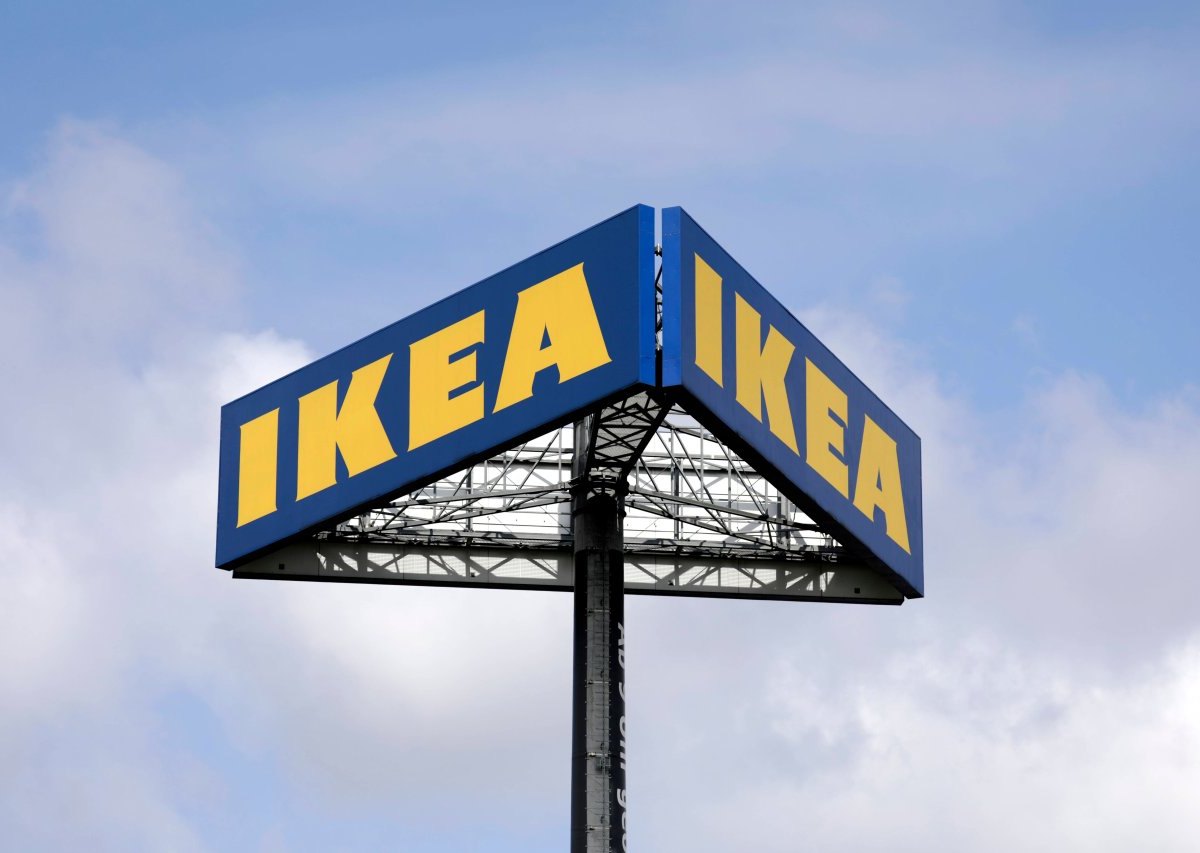 Ikea: Kind hat eine Erkenntnis, als es erstes MÃ¶belstÃ¼ck zusammenbaut