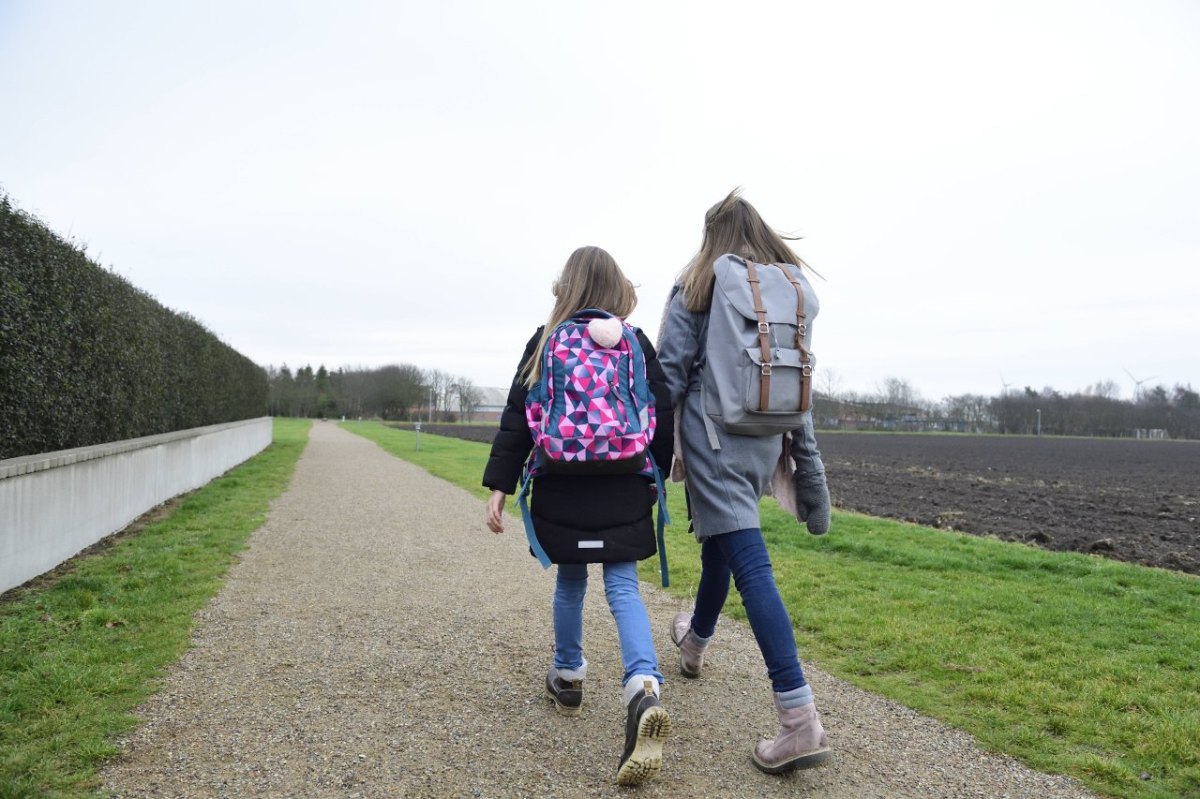 Kinder Mädchen Rücken