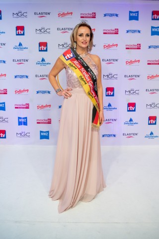 Evelyn Reißmann wurde bei der Miss 50plus Germany zur schönsten Frau über 50 Jahre erklärt.