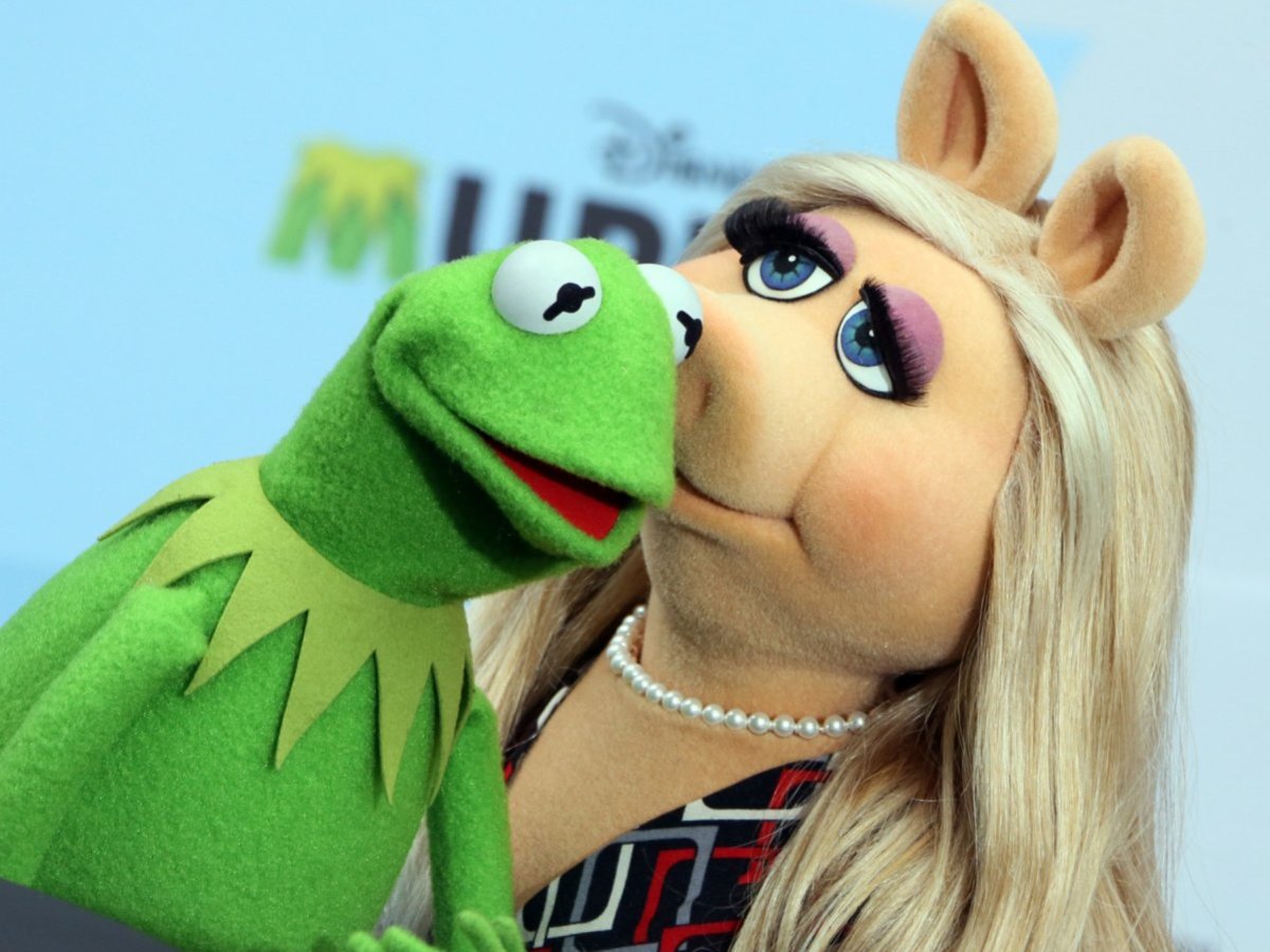 Miss-Piggy-Kermit-Mupptes.jpg