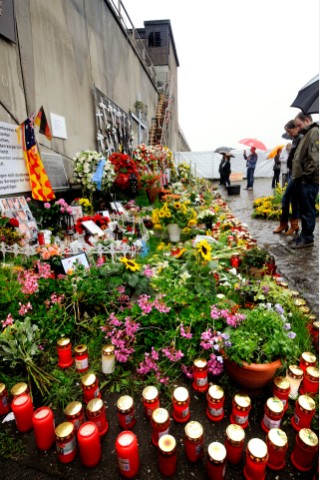 Darüber müsse bei weiteren Treffen von Opfer-Initiativen und Stadt gesprochen werden. Von den zu diesem Thema von der Stadt angekündigten „intensiven Verhandlungen“ könne übrigens keine Rede sein, ärgert sich Lothar Evers. 