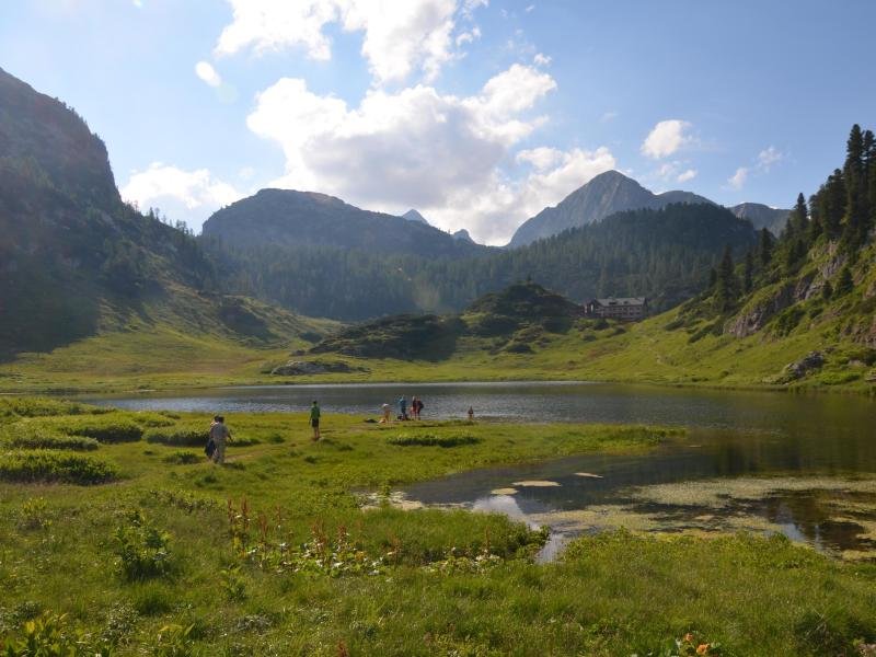 Regionen wie das Berchtesgadener Land zogen auch 2021 viele Touristen nach Bayern.