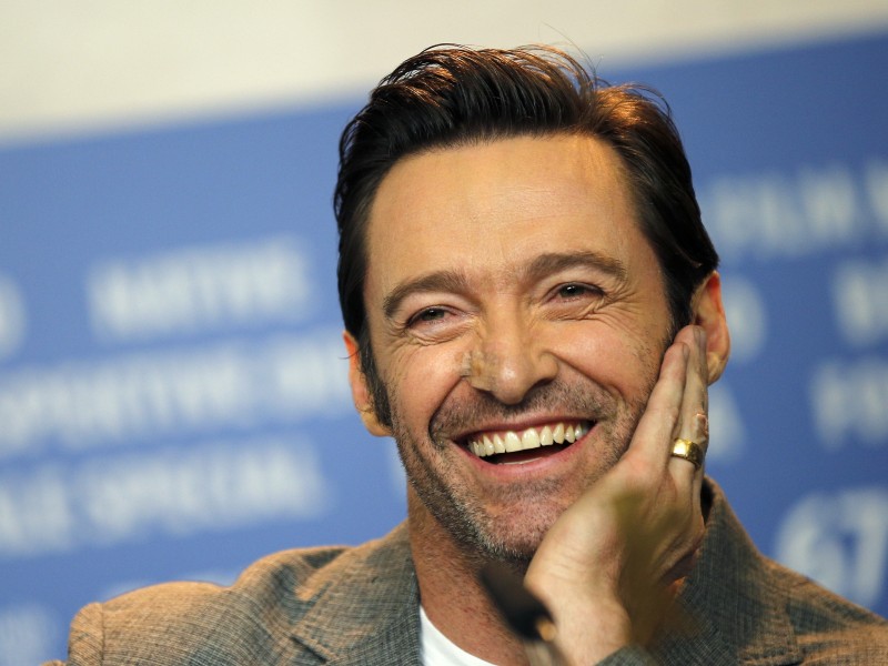 Der australische Schauspieler Hugh Jackman („X-Men“) gab Ende 2013 bekannt, an Hautkrebs erkrankt zu sein. Ihm wurden Basalzellkarzinome an der Nase entfernt. Ein Basalzellkarzinom oder Basaliom ist ein Tumor, der anders als ein Melanom normalerweise keine Metastasen bildet. Diese und eine ähnliche Tumorart werden deshalb auch halbbösartiger oder weißer Hautkrebs genannt.