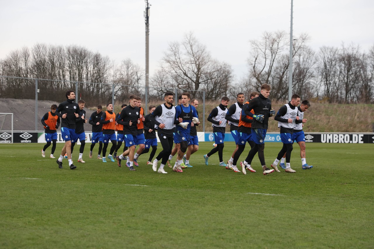 Der FC Schalke 04 bereitet sich auf das nächste Spiel vor. 