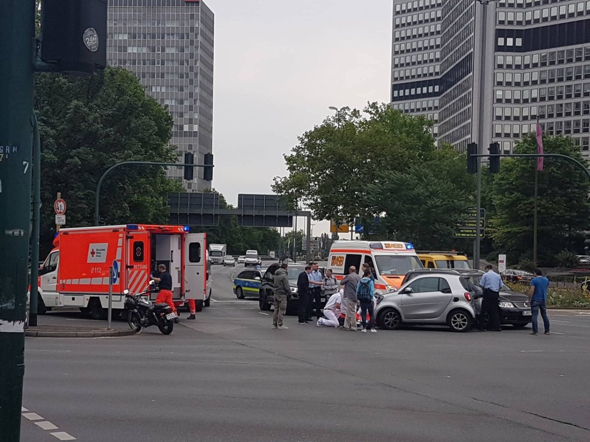 Unfall-Essen-Bismarckplatz.jpg