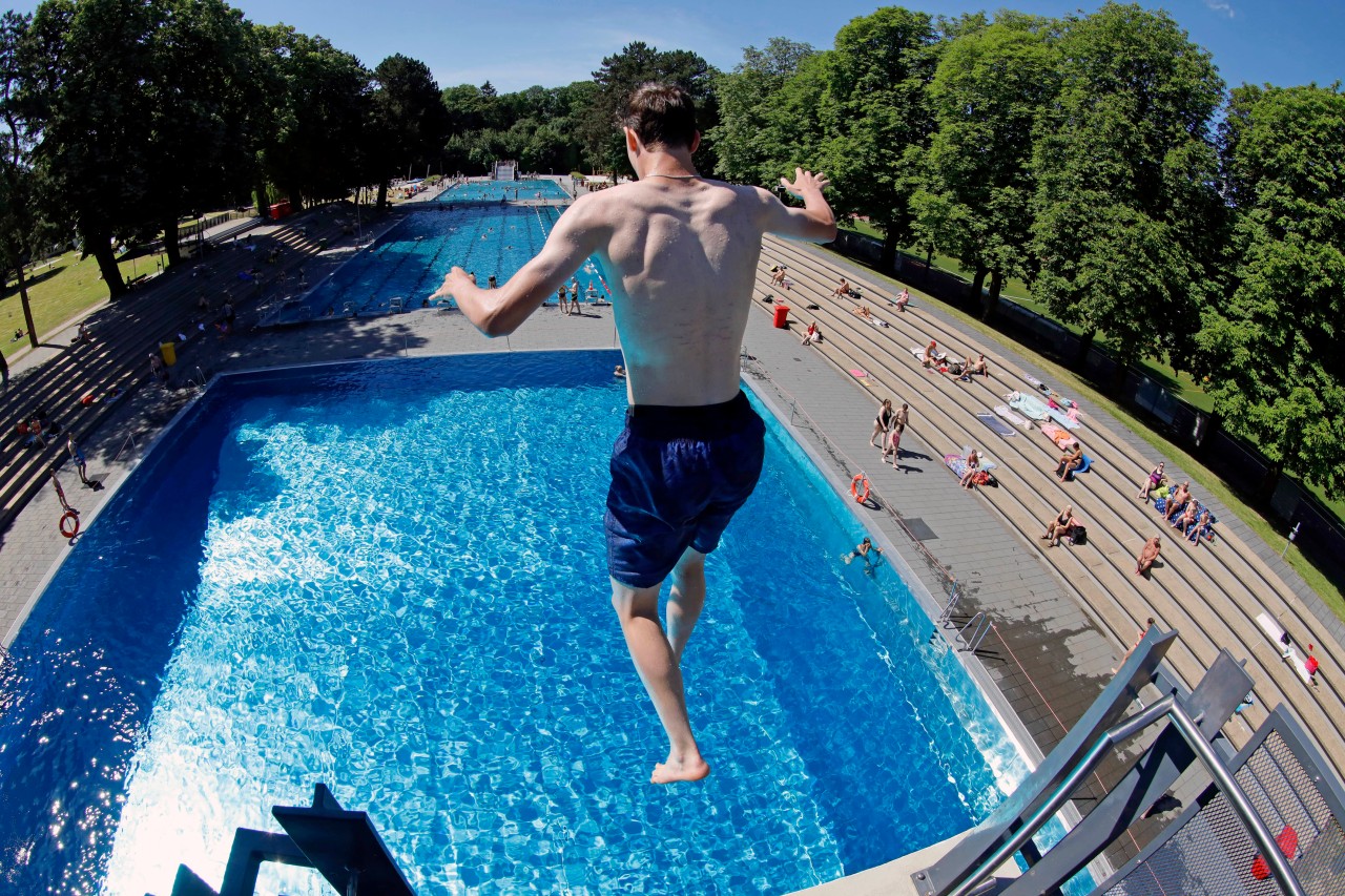 In den Sommerferien freuen sich die Kinder immer auf schönes Wetter.