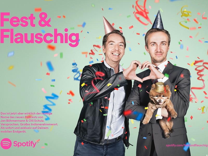 15. Mai 2016: Die erste Folge der Sendung „Fest & Flauschig“ von Jan Böhmermann und Olli Schulz ist bei Spotify zu hören. Darin sprechen die beiden unter anderem über Böhmermanns Fernseh- und Radio-Auszeit. Als Künstler sei er „der kalte Fisch“, der es lustig fände, verklagt zu werden. Als Privatperson hingegen sei er verunsichert, sagt Böhmermann in der einstündigen Folge „Aufbau West“. 