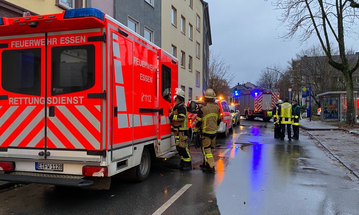 feuerwehreinsatz essen-bochold evakuierung.jpg