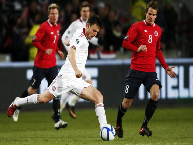 ...seinen Vertrag bei den Schwaben nicht verlängern wollte. Der 26-jährige dänische Nationalspieler kommt als Meister vom FC Kopenhagen ins Ländle. Als Ablösesumme sollen 3,3 Millionen Euro gezahlt worden sein.