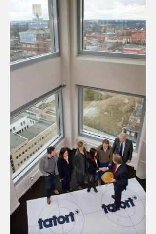 Der Tatort aus Dortmund. ARD stellt seine Ermittler für die Ruhrmetropole vor. Jörg Hartmann als Hauptkommissar Peter Faber, Anna Schudt als Hauptkommissarin Martina Bönisch, Aylin Tezel als Oberkommissarin Nora Dalay, Stefan Konarske als Oberkommissar Daniel Kossik.