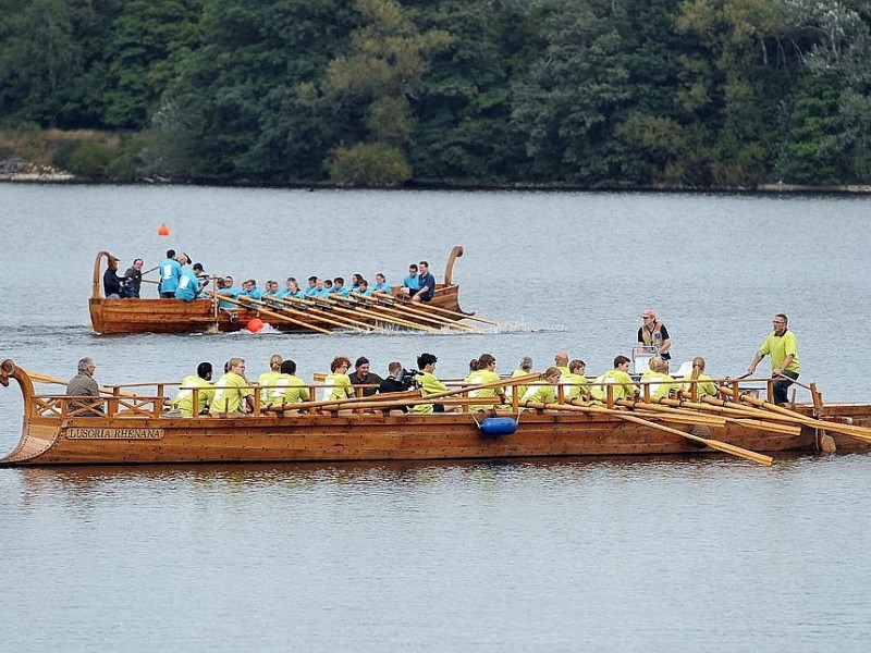 Halterner Stausee am Donnerstag, 06.09.2012. Zwei roemische Flusskriegsschiffe treten gegeneinander in einer Wettfahrt an. Ruderer aus der Region und Studenten der Wilhelm-Universität Münster rudern unter Hochleistungsbedingungen für die Wissenschaft, Sportmediziner nehmen die Werrte auf.Foto: Joachim Kleine-Büning/WAZ FotoPool