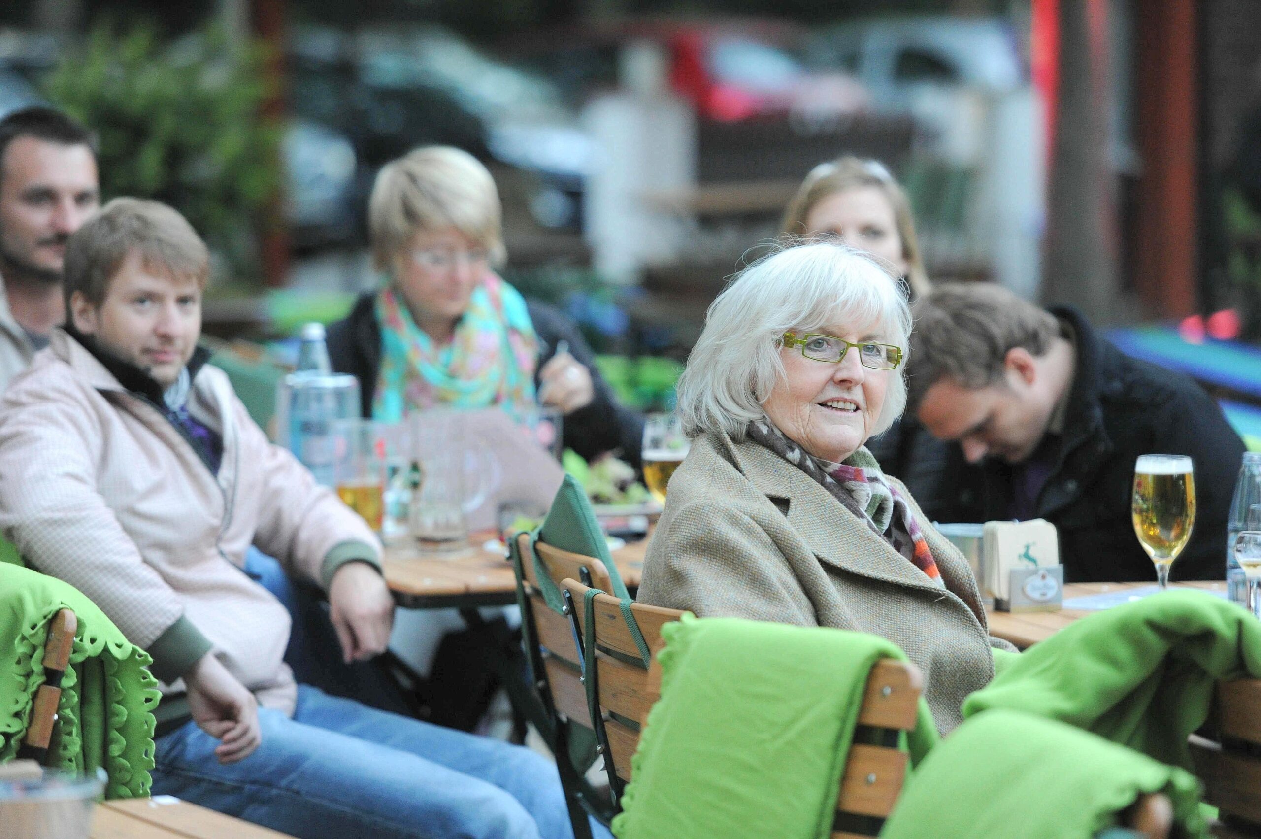 Am Samstag, 14.05.2011 gab es in der Gastwirtschaft Samanns Hof ein Public Viewing. Rudelgucken beim ESC Song Contest in Düsseldorf. Lena schaffte nur den zehnten Platz.Foto: Markus Joosten / WAZ FotoPool.