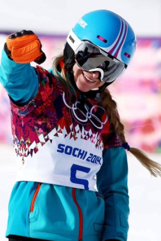 Bärenstark zeigte sich Amelie Kober: Obwohl sie nach ihrem Sturz im Riesenslalom unter Schmerzen und mit Schiene am Arm fahrten musste, holte sie sich am Ende Bronze.