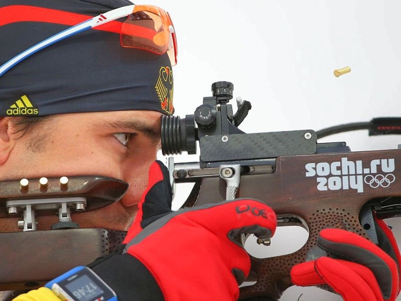 Die Biathleten steckten die harsche Kritik der letzten Tage und den Schock des deutschen Doping-Falls bravurös weg - In der Staffel mussten Erik Lesser, Daniel Böhm, Arnd Peiffer und Simon Schempp nur den Russen hinterher sehen - Silber!