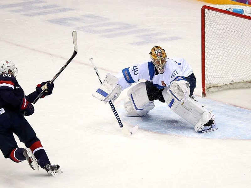 Finnland sichert sich im Eishockey die Bronzemedaille. Obwohl die USA das erste Drittel im Spiel um Platz drei klar dominierten, feierten die Finnen am Ende ein klares 5:0.