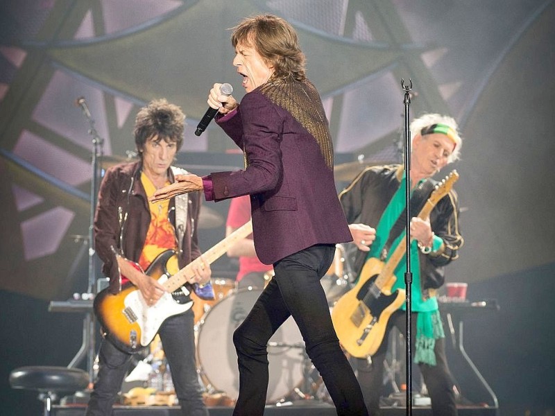 Die legendäre britische Band The Rolling Stones rockte die Arena in Düsseldorf. v.l.: Ron Wood, Mick Jagger und Keith Richards