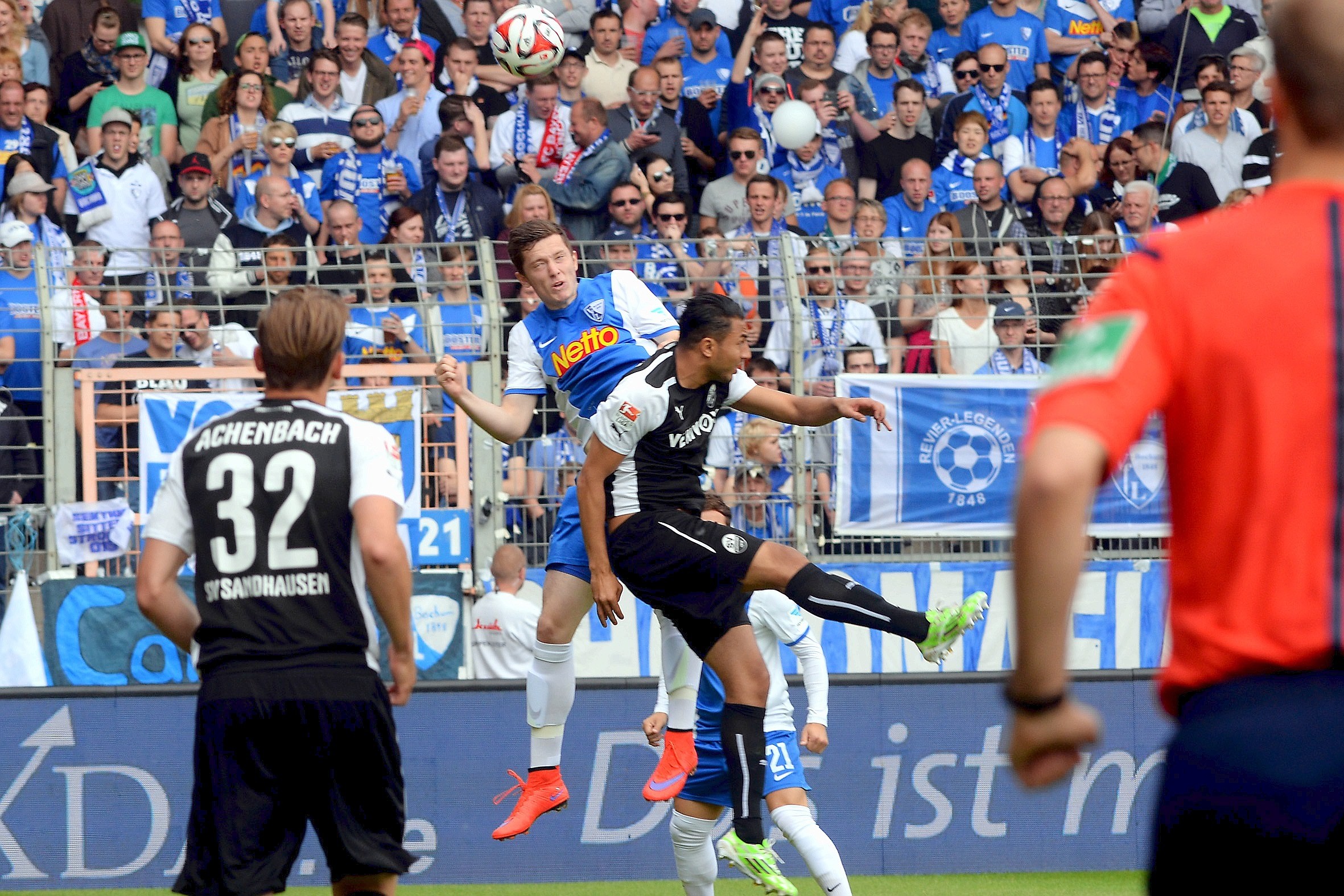 34. Spieltag der 2. Fußball-Bundesliga: Der Saisonausklang beim VfL Bochum inklusve Nullnummer gegen Sandhausen. Die Bilder von der Castroper Straße.