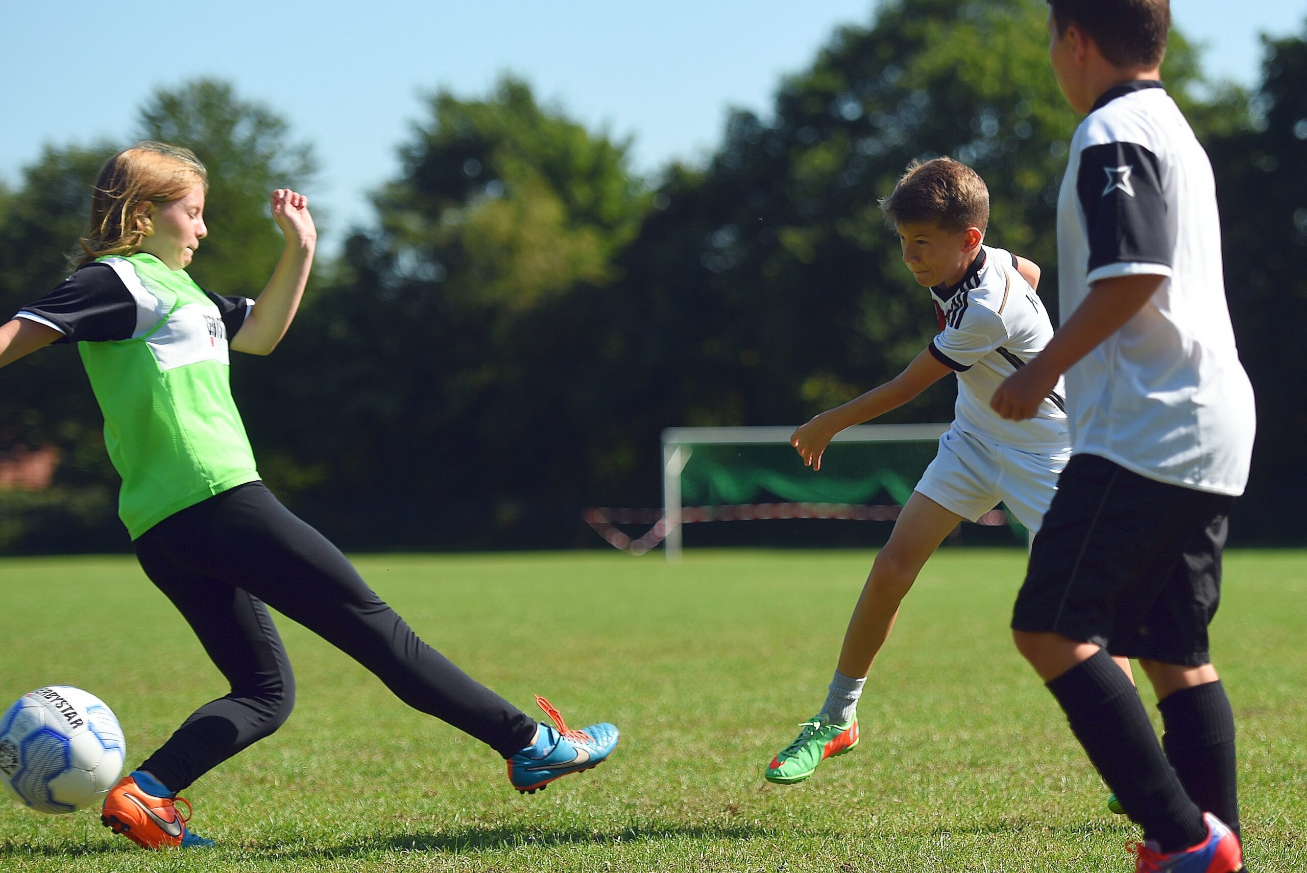 NRZ Ferienfußballcamp.