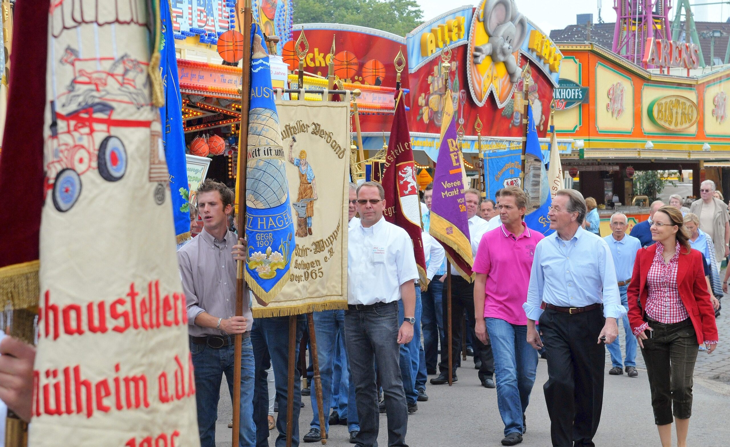 Crange steht Kopf. Bis zum 14. August lockt die 576. Cranger Kirmes zum großen Rummel.