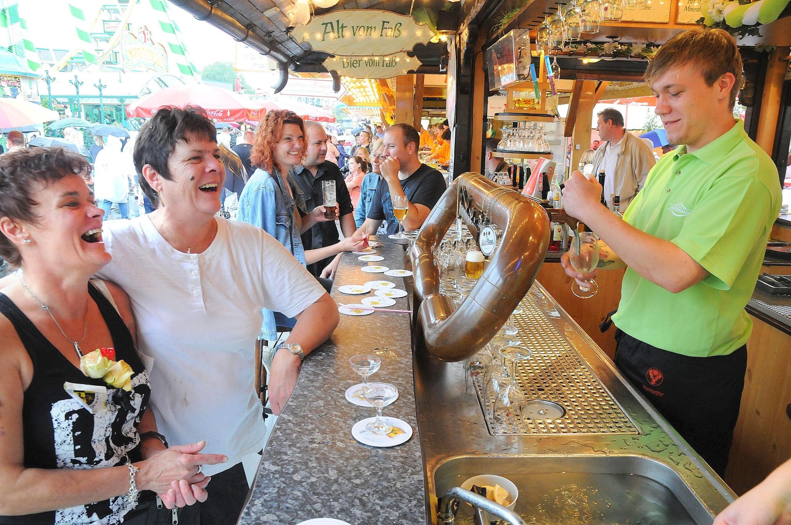 Crange steht Kopf. Bis zum 14. August lockt die 576. Cranger Kirmes zum großen Rummel.