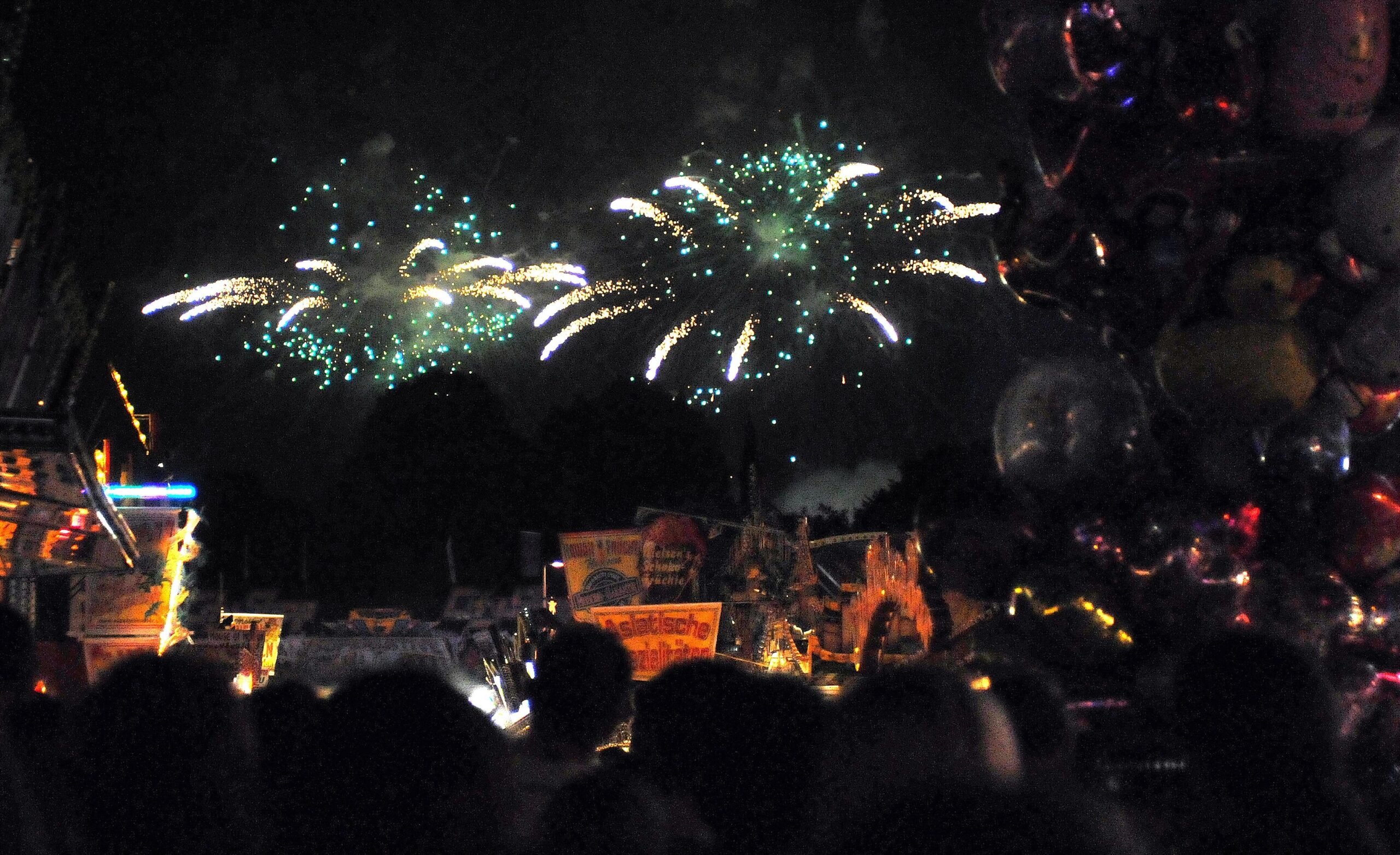 Crange steht Kopf. Bis zum 14. August lockt die 576. Cranger Kirmes zum großen Rummel.