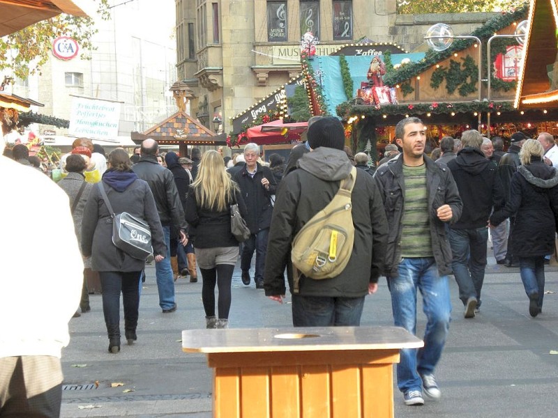 Impressionen vom ersten Tag des Dortmunder Weihnachtsmarktes.