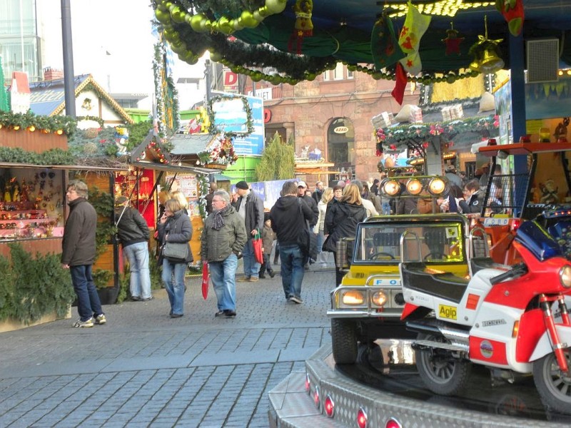 Impressionen vom ersten Tag des Dortmunder Weihnachtsmarktes.