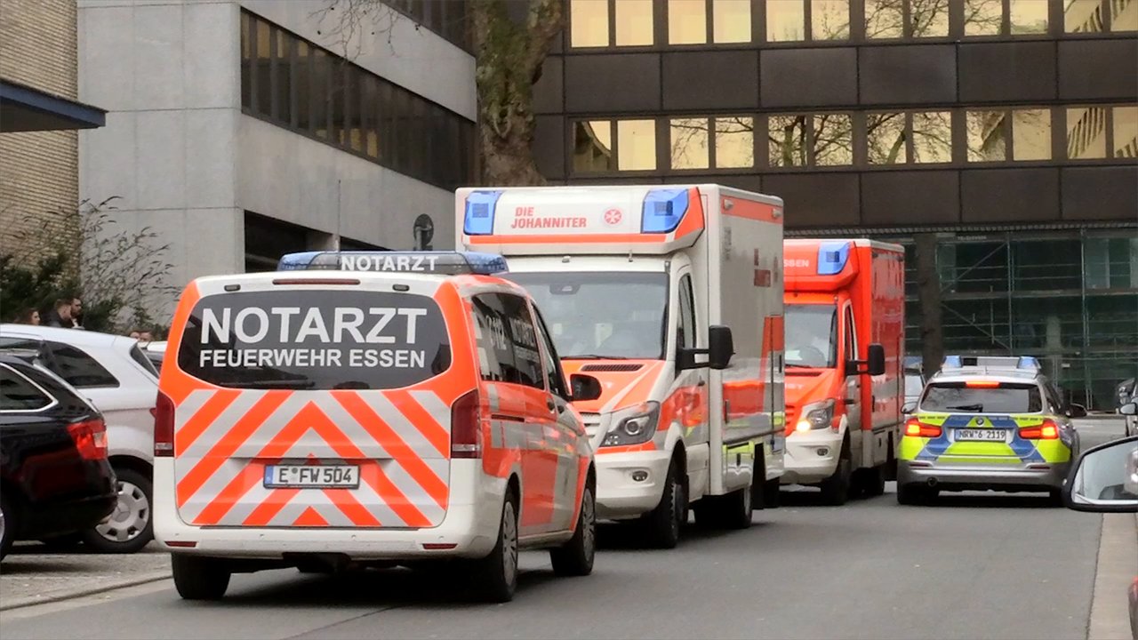 Erich-Brost-Berufskolleg In Essen: Reizgas-Alarm An Berufskolleg In ...