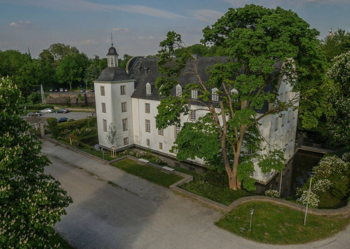 wasserschloss-borbeck-essen.jpg