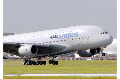 Der A380 wurde im Oktober 2007 - nach zahlreichen Verzögerungen - in Dienst gestellt.