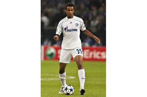 ... auch sparen können. Von Bundesliga-Form ist Matip meilenweit entfernt. Note: 5