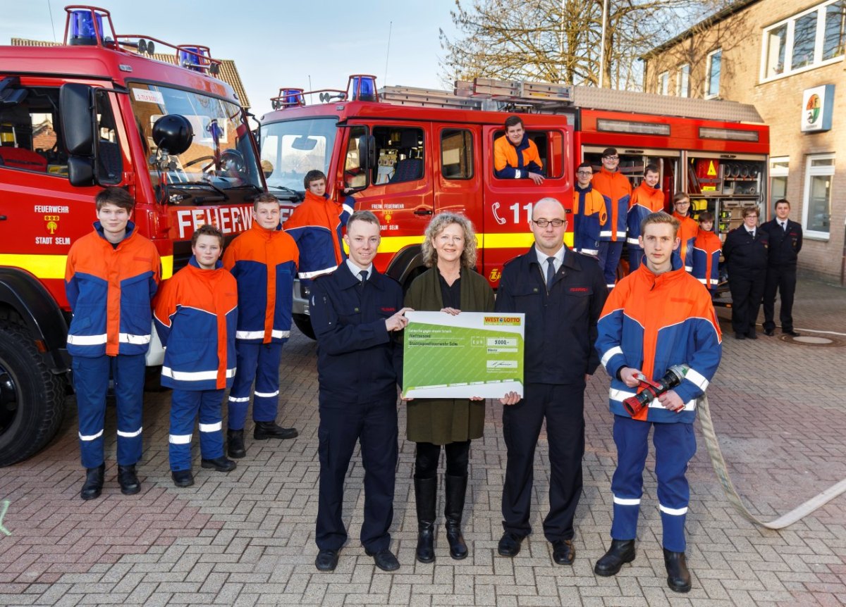 190315WestLotto-Spende - Feuerwehr