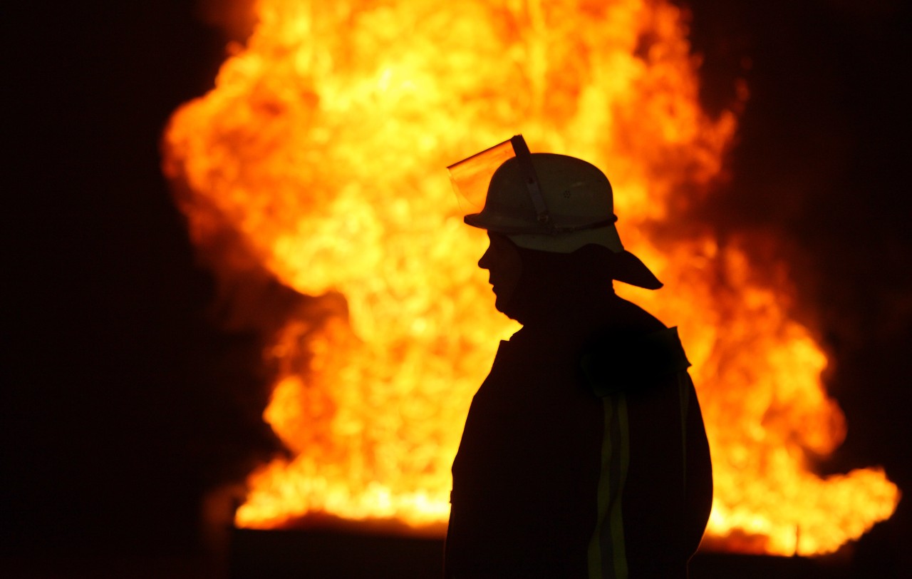 Feuer-Drama in NRW! Zwei Ponys fielen den Flammen zum Opfer. (Symbolbild) 