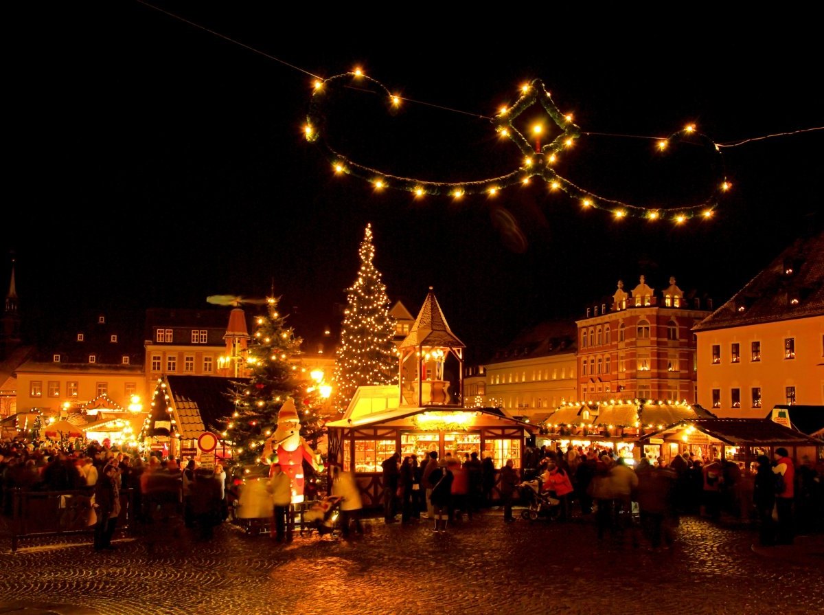 Annaberg Buchholz Weihnachtsmarkt Erzgebirge.JPG